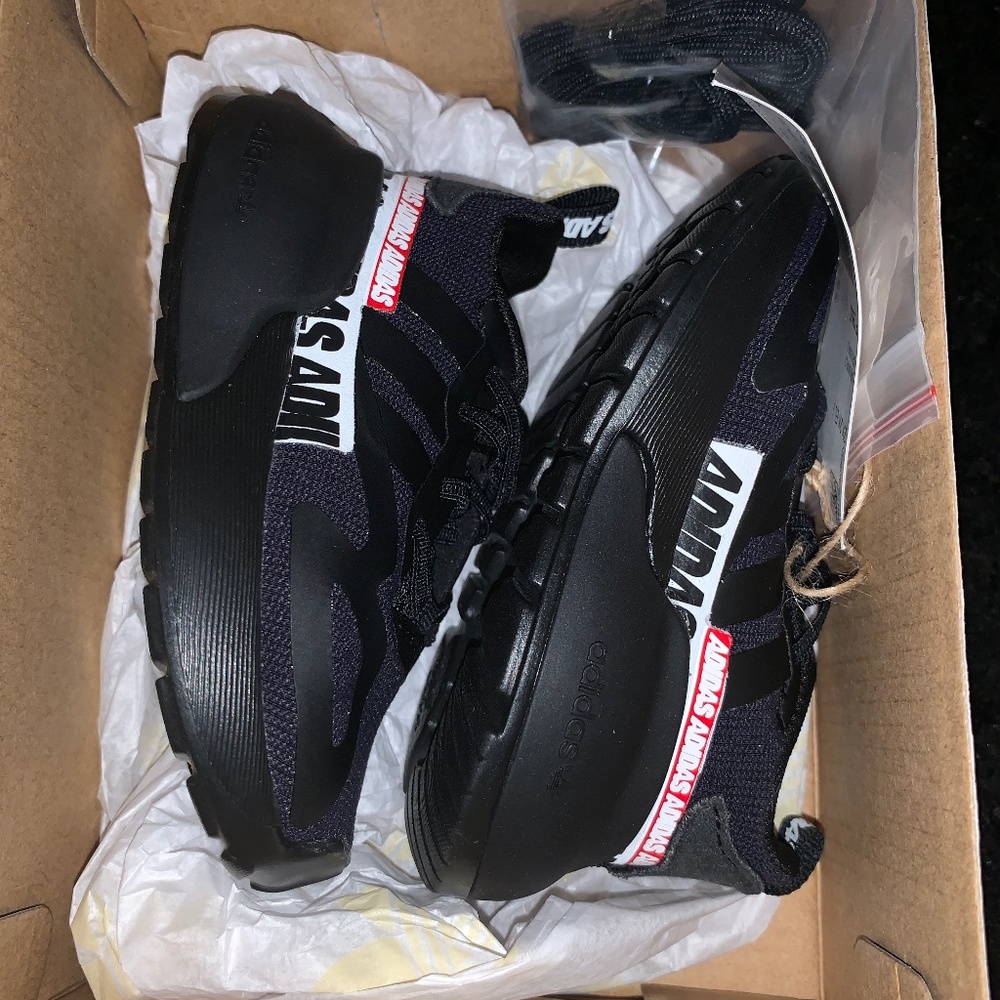 Adidas babies 4c never worn
